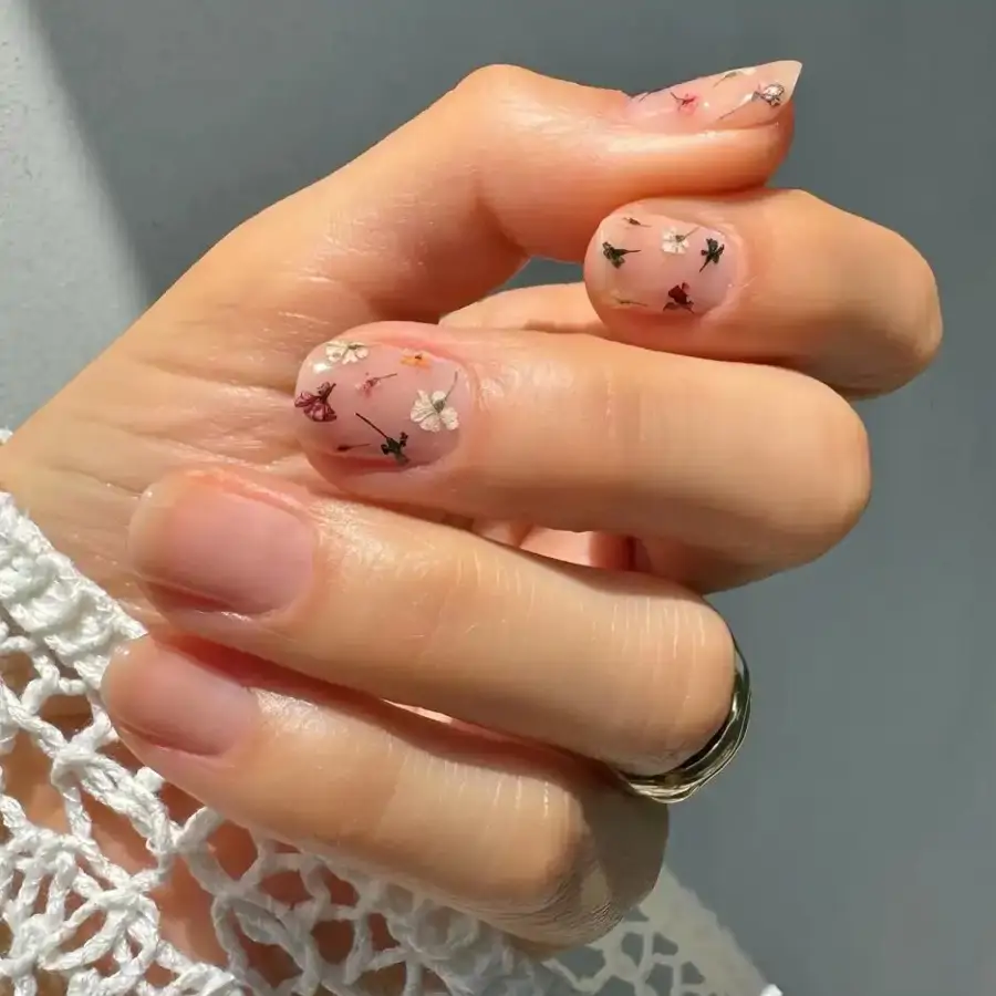 Uñas redondas cortas: 15 ideas elegantes y en tendencia que querrás copiar esta primavera