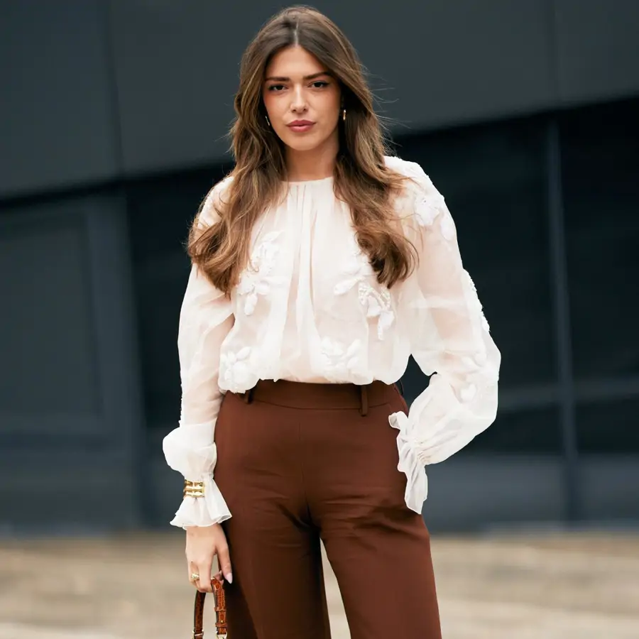 8 blusas de Mango para llevarte en Semana Santa: holgadas, elegantes y en tendencia por menos de 30€