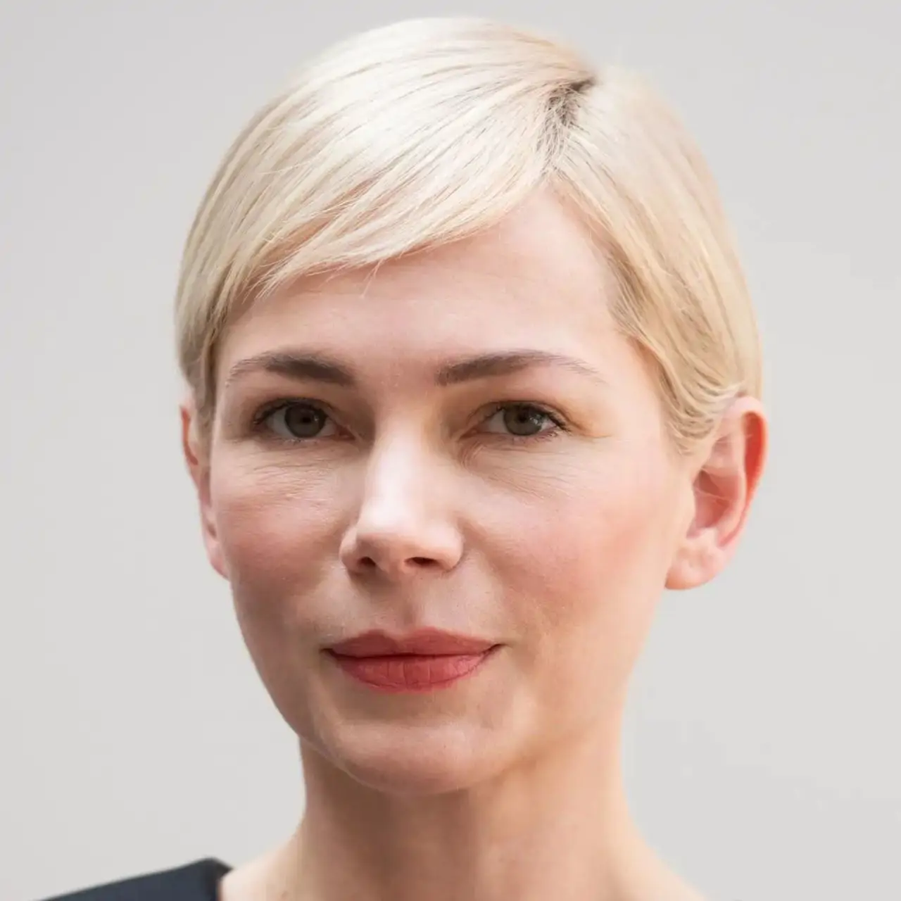 Cortes pelo pixie mujeres 60 rejuvenecen tendencia