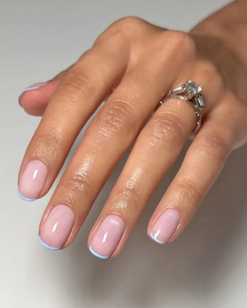 diseños de uñas azules decoradas