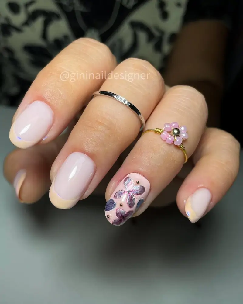 ideas de manicura francesa para uñas redondas