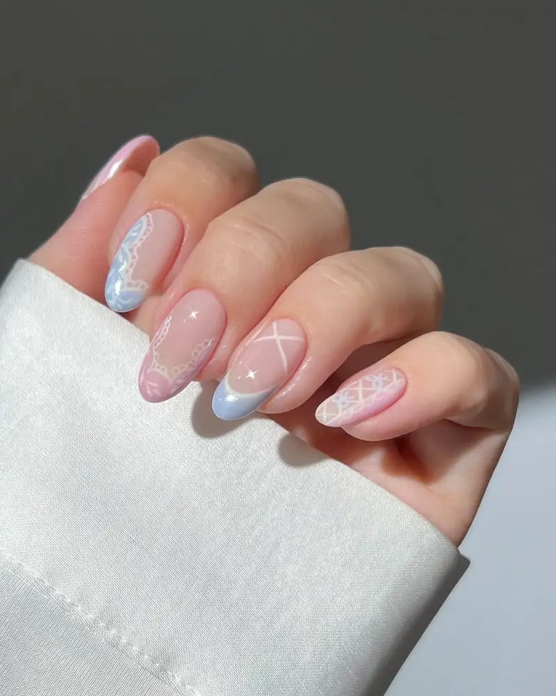 ideas de manicura francesa para uñas redondas