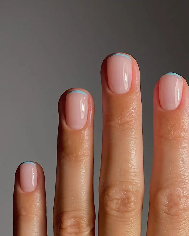 ideas de manicura francesa para uñas redondas