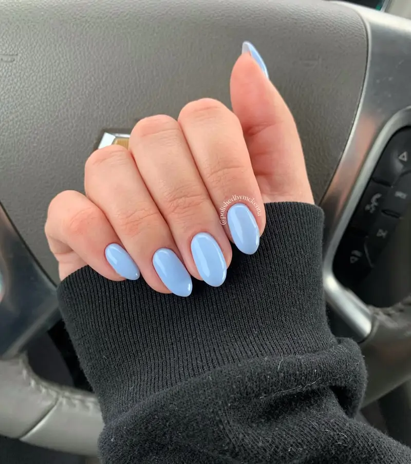 Uñas azul pastel primavera diseños elegantes