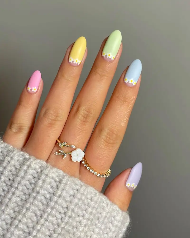 Uñas azul pastel primavera diseños elegantes