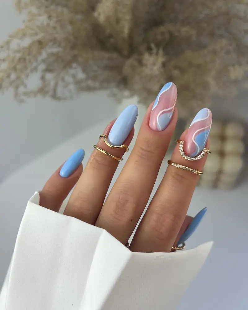 Uñas azul pastel primavera diseños elegantes