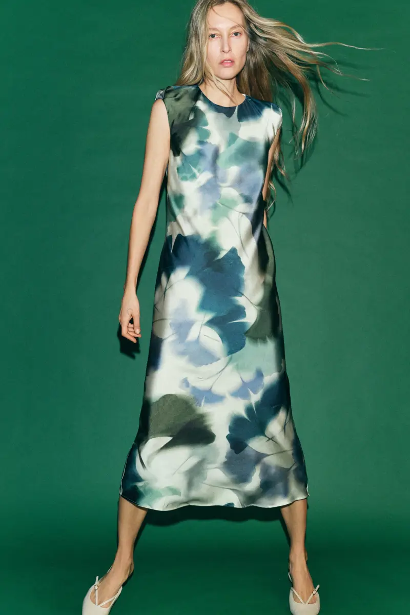 Vestido midi satinado