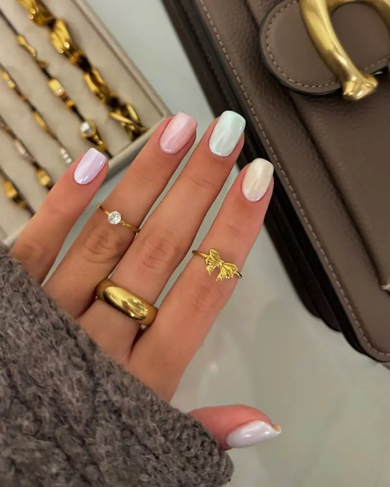 uñas multicolor