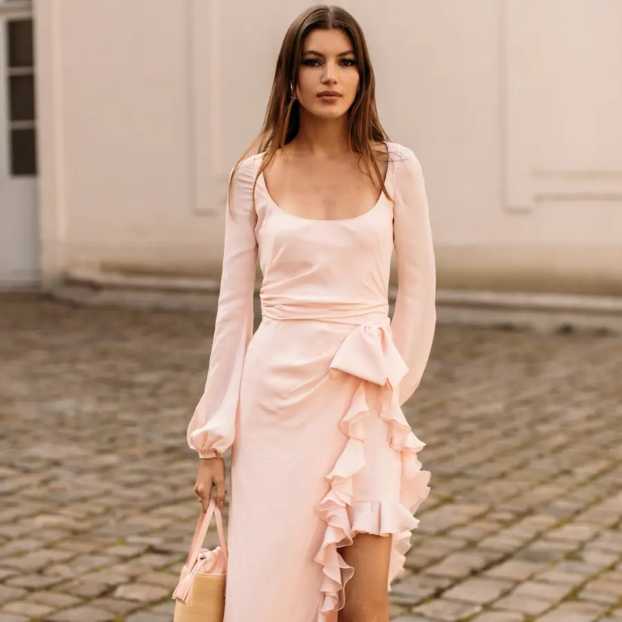 Gioseppo "regala" sus sandalias doradas boho más elegantes y cómodas por 30€ que llevaras 24/7 todo el verano