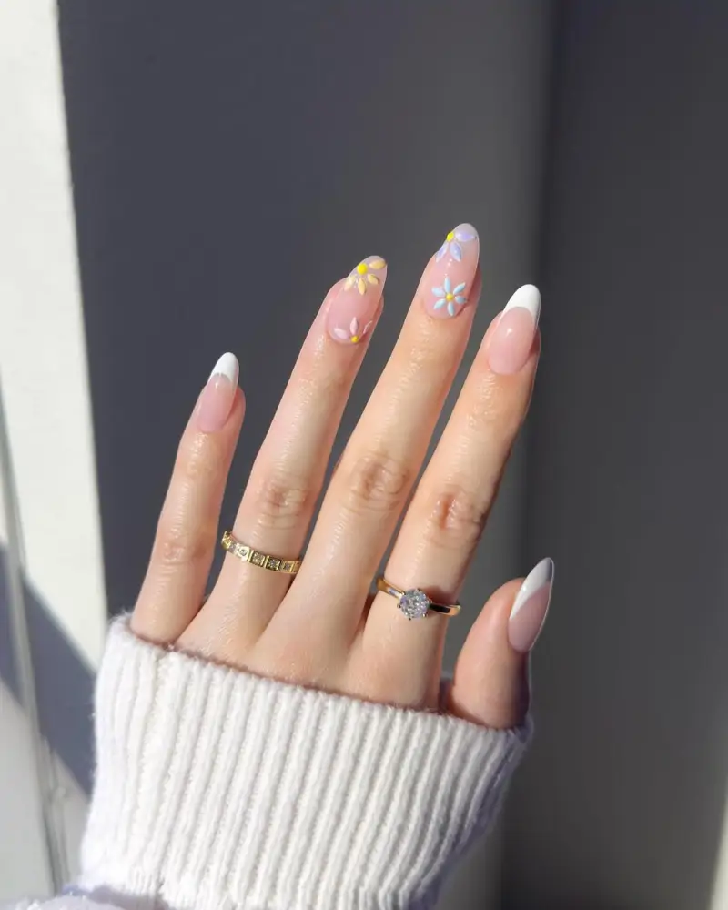 Diseños uñas almendradas elegantes tendencia