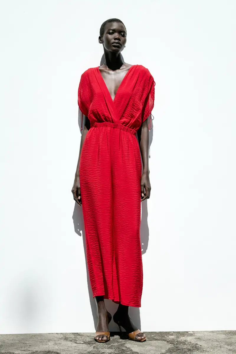 Mono rojo de Zara