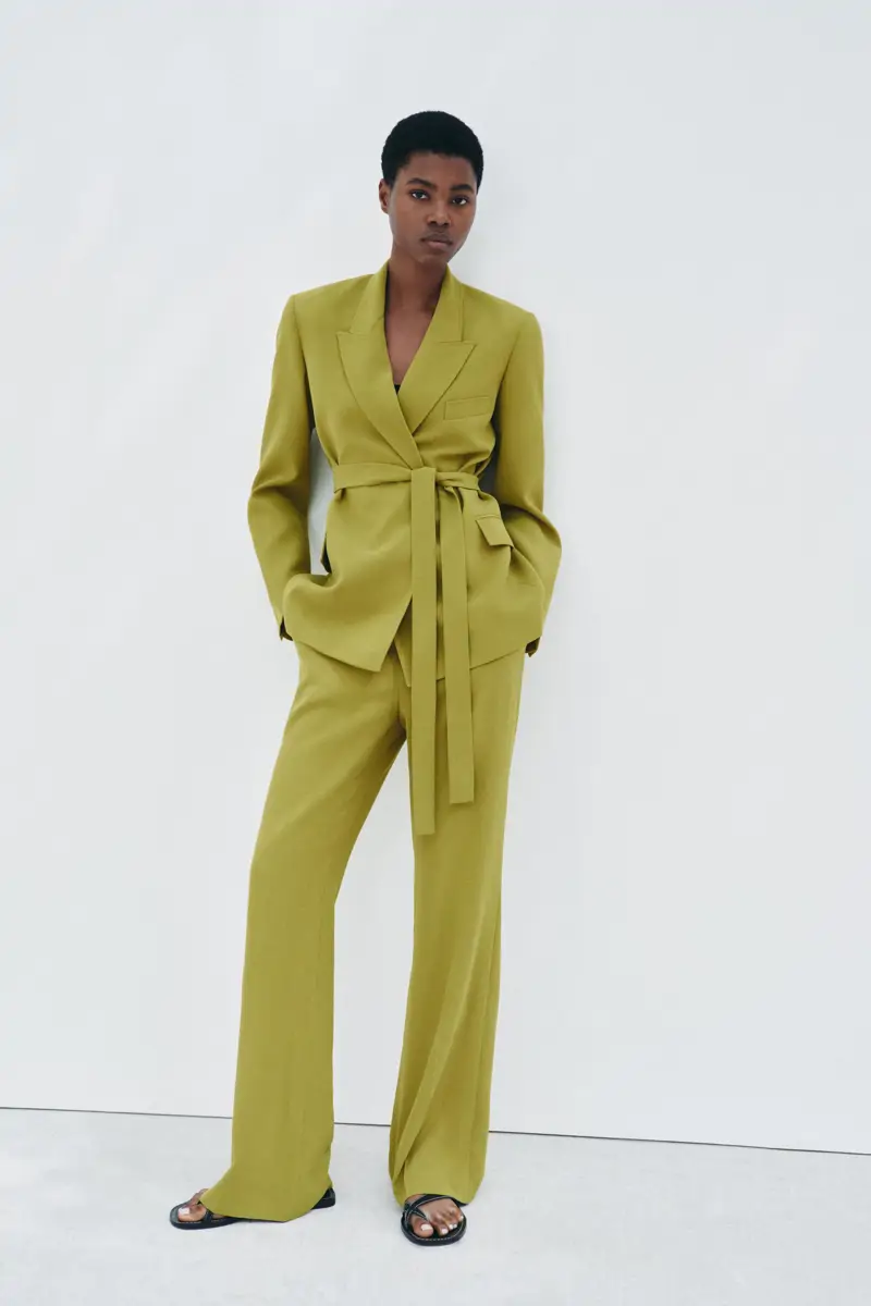 Traje de Zara