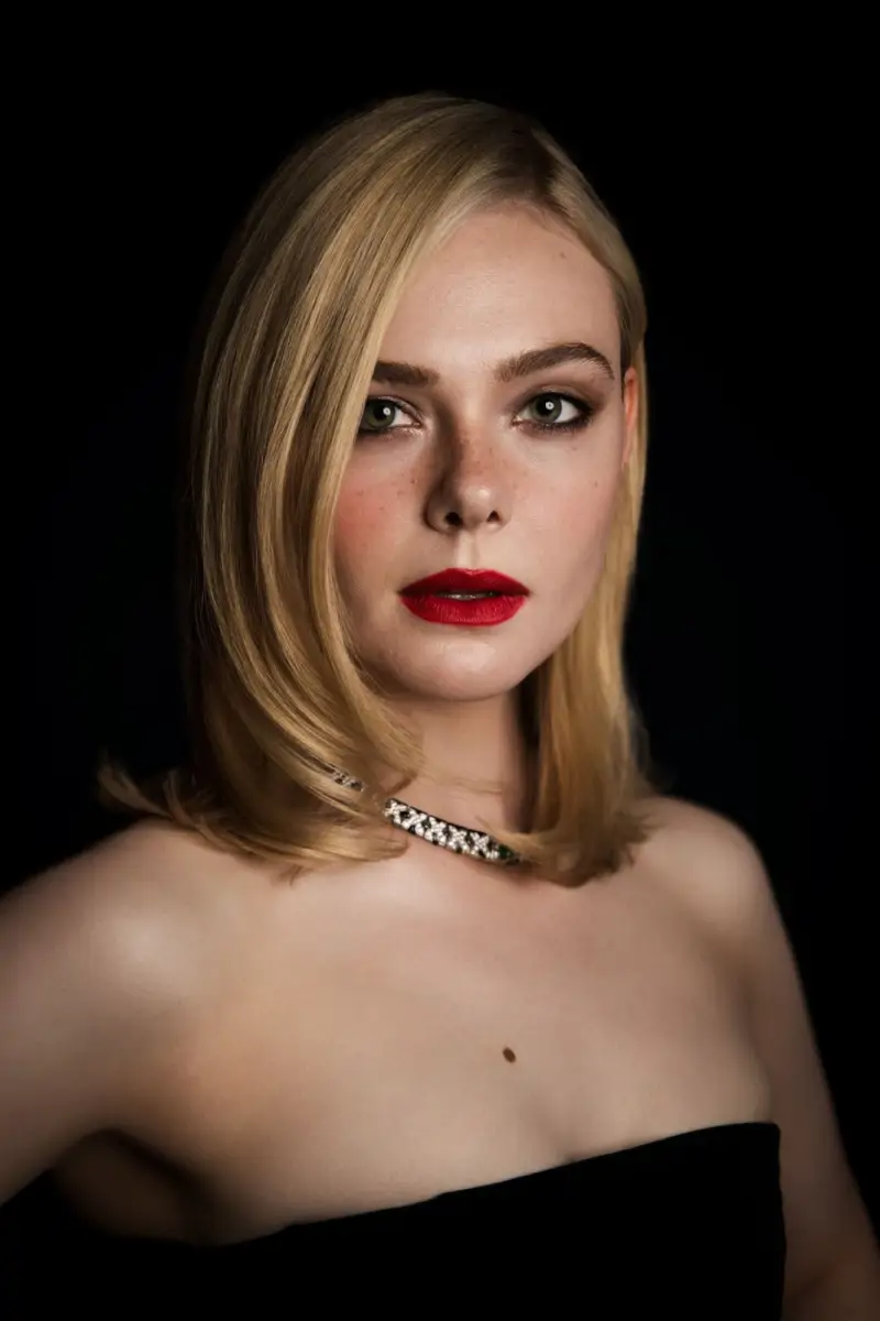 Elle Fanning SAG Awards (Fondo negro)