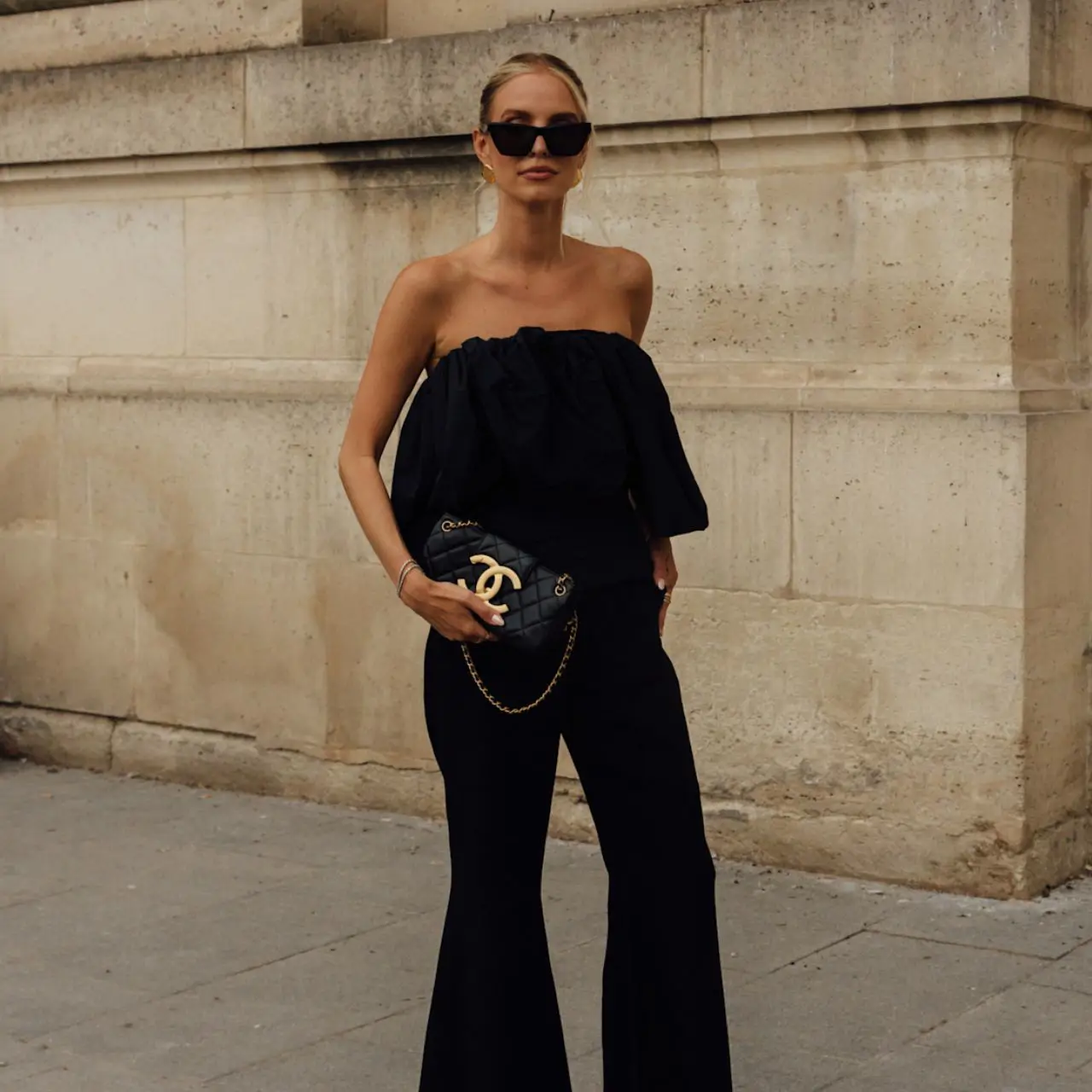 Look con mono