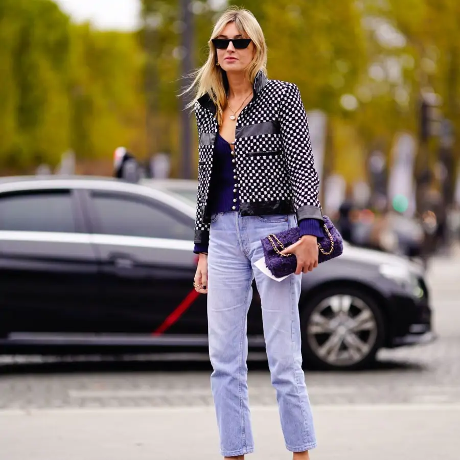 ¿Qué son los vaqueros tapered? Las mejores ideas para combinarlos y saber si te sientan bien según una estilista