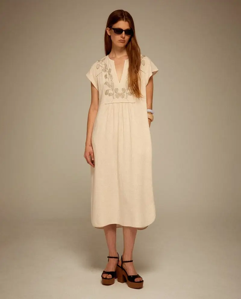 vestido blanco bordado