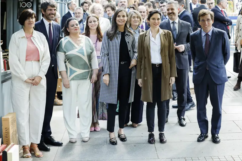 reina letizia isabel diaz ayuso jose luis martinez almeida