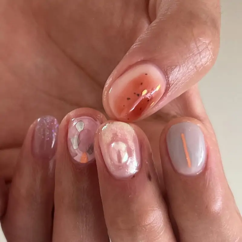 aurora nails