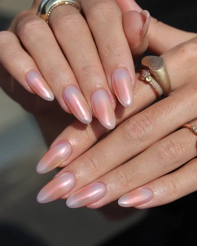 aurora nails