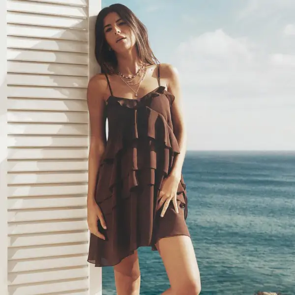 Vestido corto volantes (Marrón chocolate)