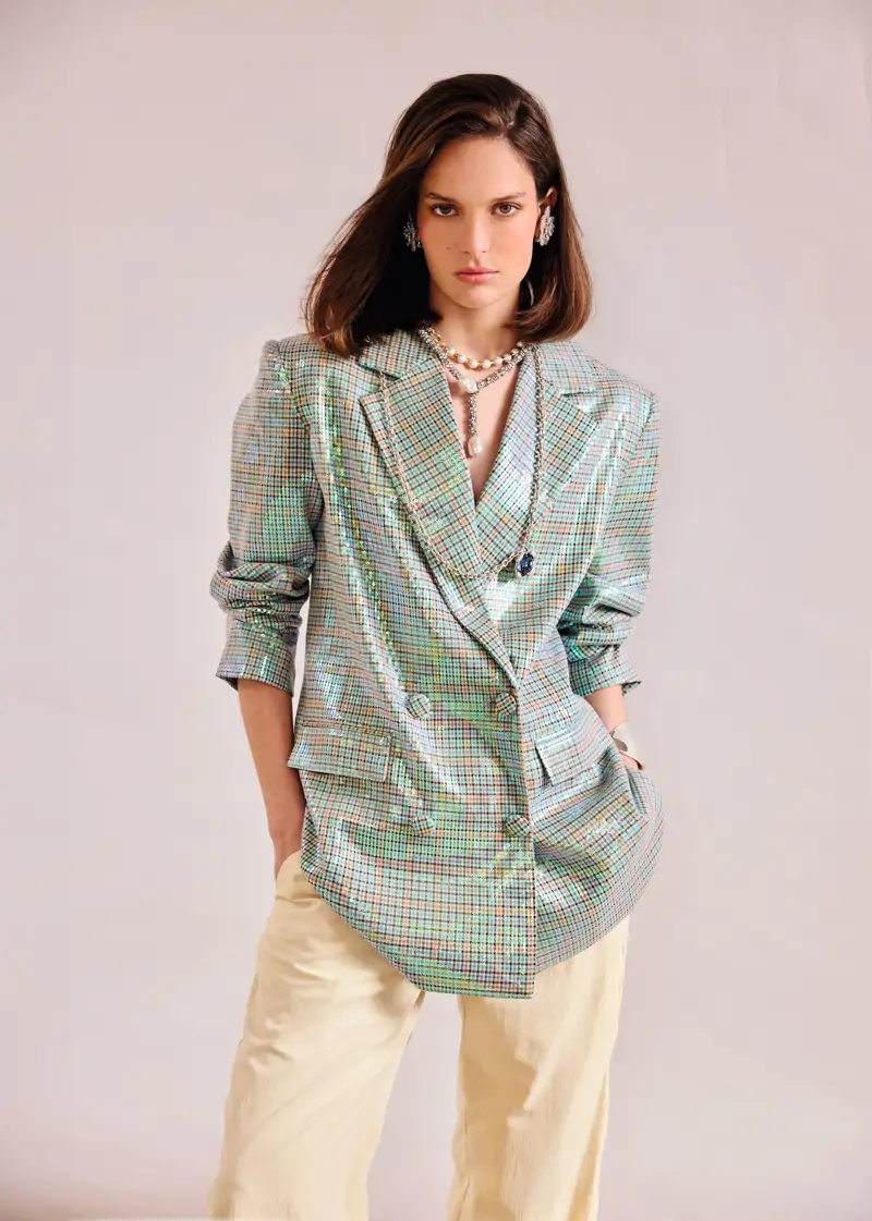 LOOK americana brillo revista abril CLARA
