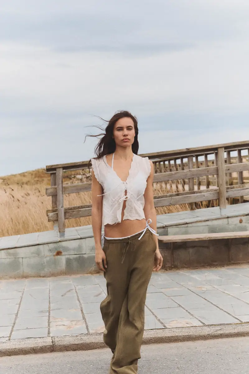 PANTALÓN FLUIDO ZARA