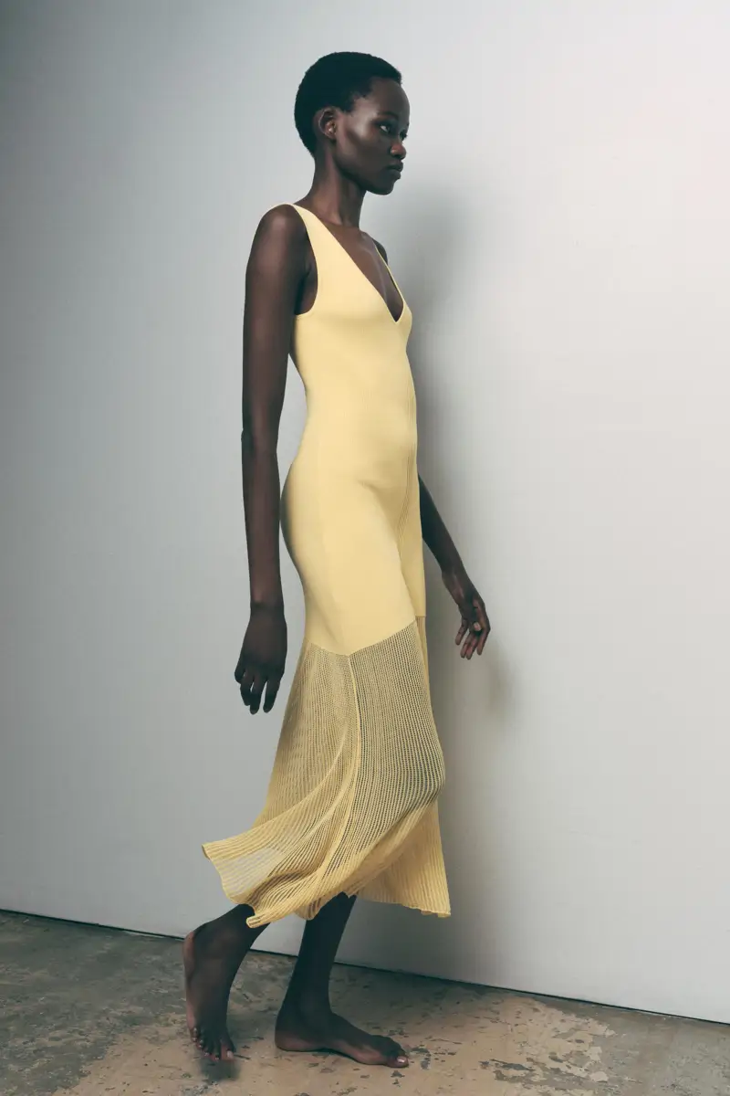 vestido punto amarillo zara