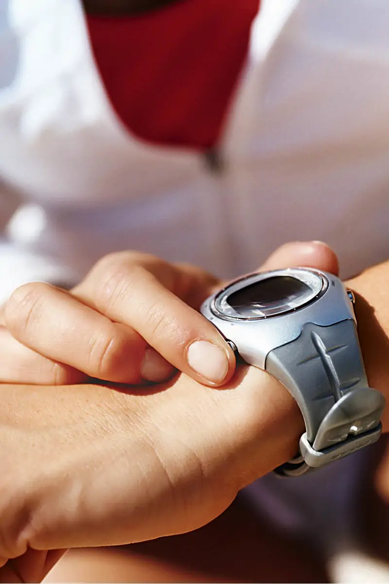 andar y correr metodo intervalico mirando reloj