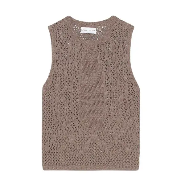 Top calado cuello redondo cerrado