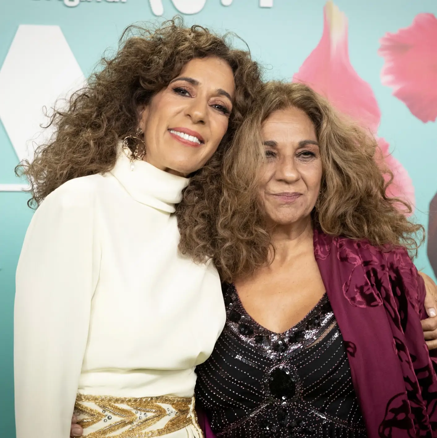 Rosario y Lolita Flores