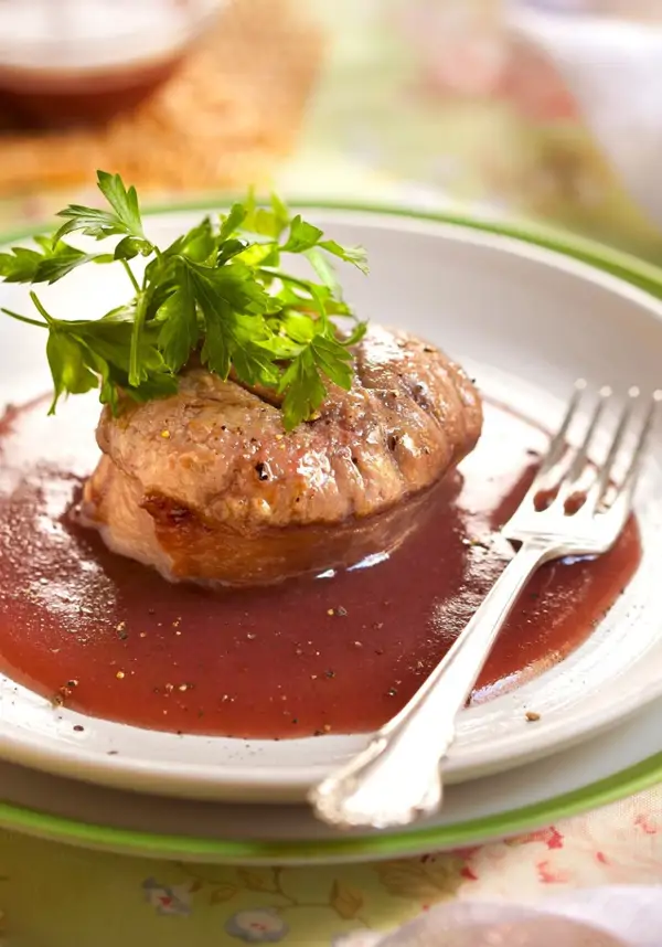 15 salsas para carne para enriquecer tus platos en cualquier ocasión