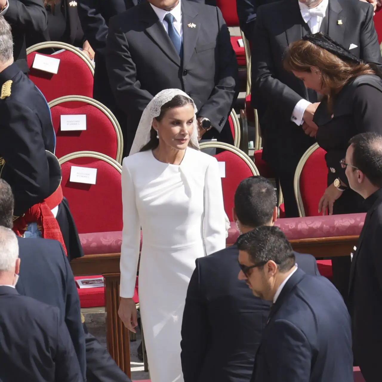 Letizia vestido blanco cuadrada