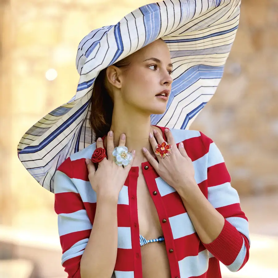 Llega el número de junio de la revista CLARA: las mejores ideas de moda, belleza y bienestar para sentirte bien este verano