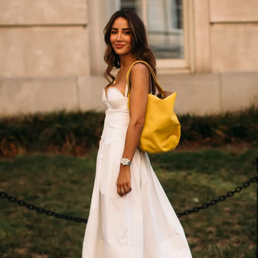 Si me fuera de vacaciones a un destino de playa, llevaría vestidos boho con alpargatas planas: Zara tiene los modelos más elegantes y que no se arrugan