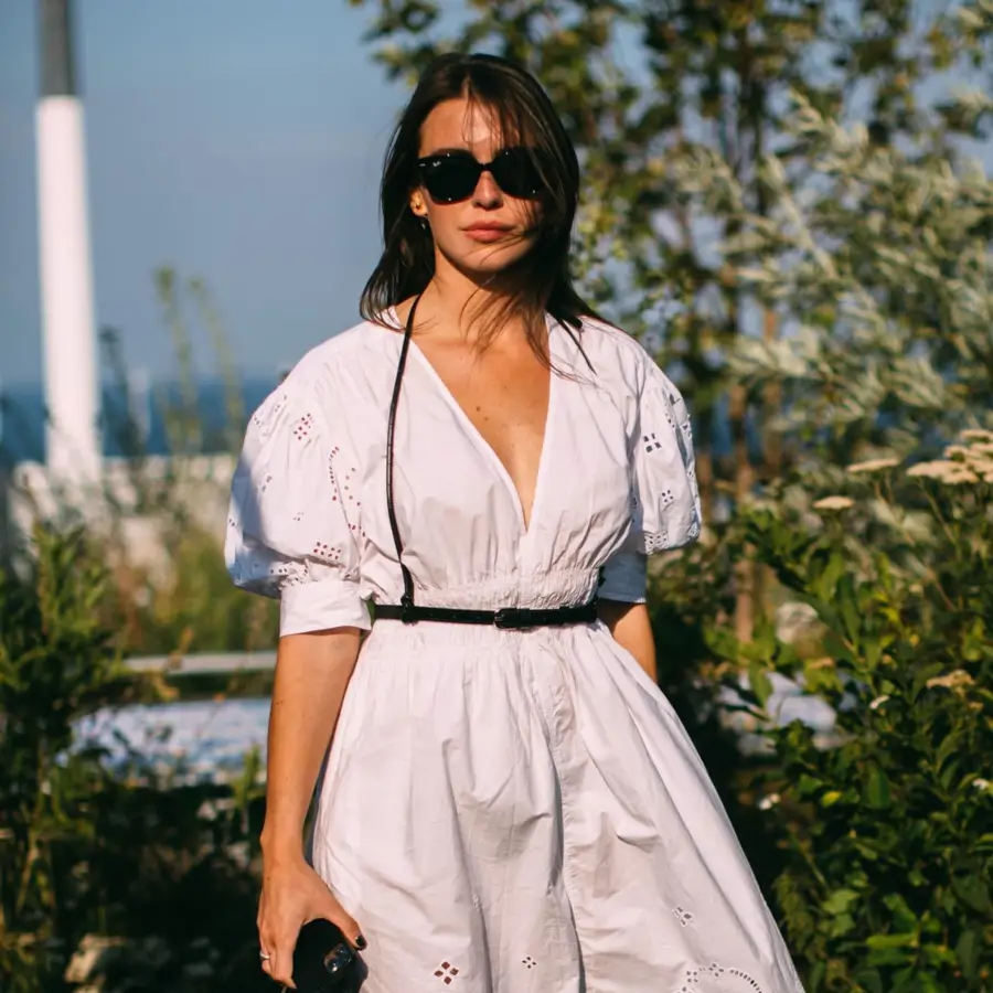 Buscaba un vestido fresquito para llevar todo el verano y he encontrado en Zara los modelos perfectos para combinar con alpargatas