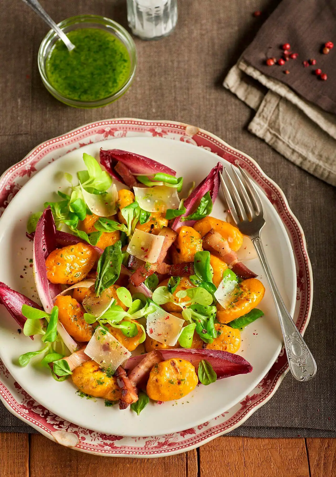 ñoquis Mercadona ensalada brotes y parmesano