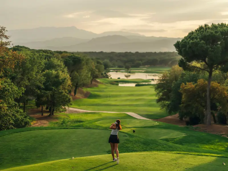 golf camiral