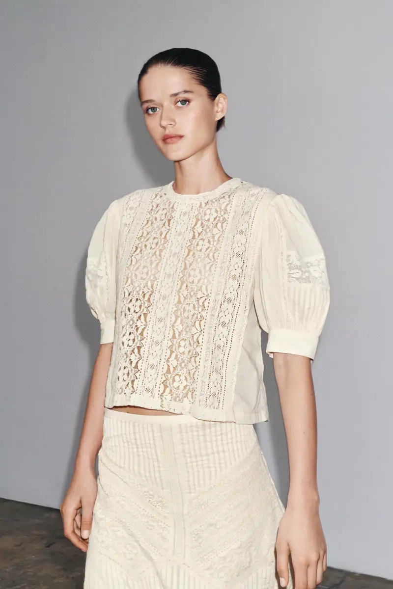 Blusa de encaje