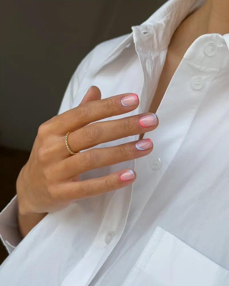 Uñas francesas modernas verano