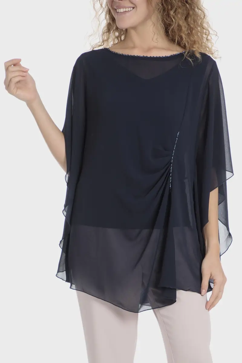 Blusa con pedrería