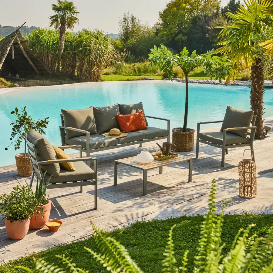 La nueva vida al aire libre empieza en casa: las 3 propuestas deco con las que transformar tu jardín en un espacio de bienestar