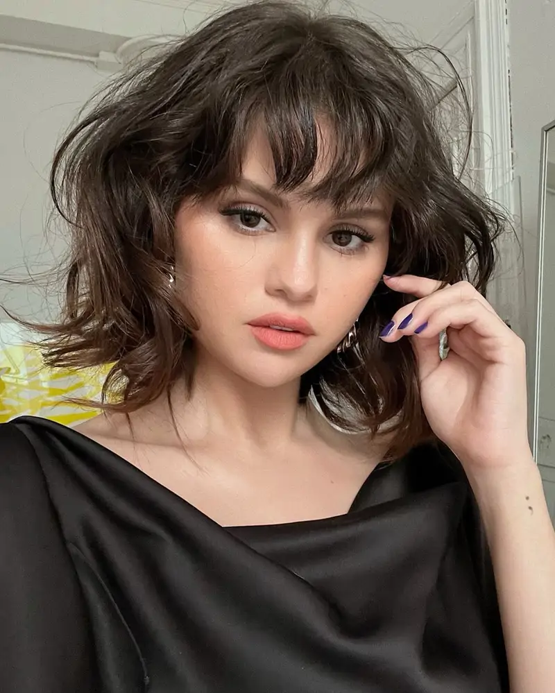 corte de pelo mariposa selena gomez