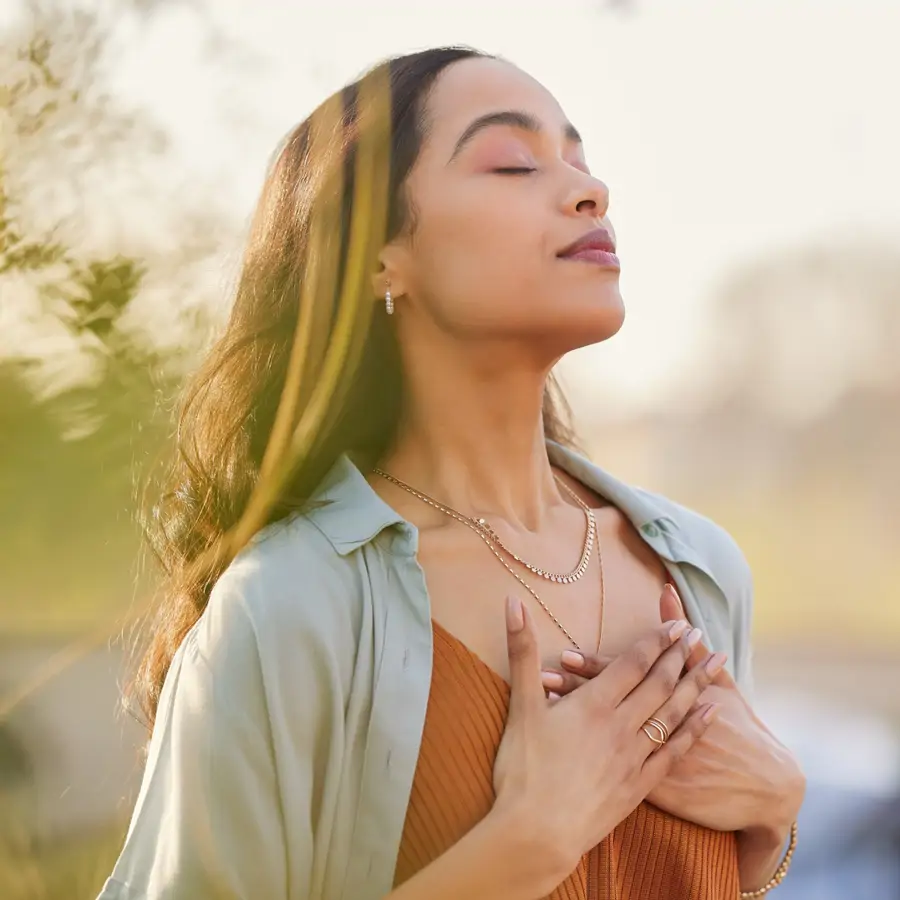 Gloria Ramos, experta en Feng Shui, sobre hábitos que drenan tu energía: "Las conversaciones constantes sobre problemas sin buscar soluciones te arrastran a su misma energía"