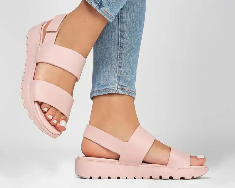 Estas sandalias de Skechers son las más cómodas para caminar en verano (Modelo rosa)