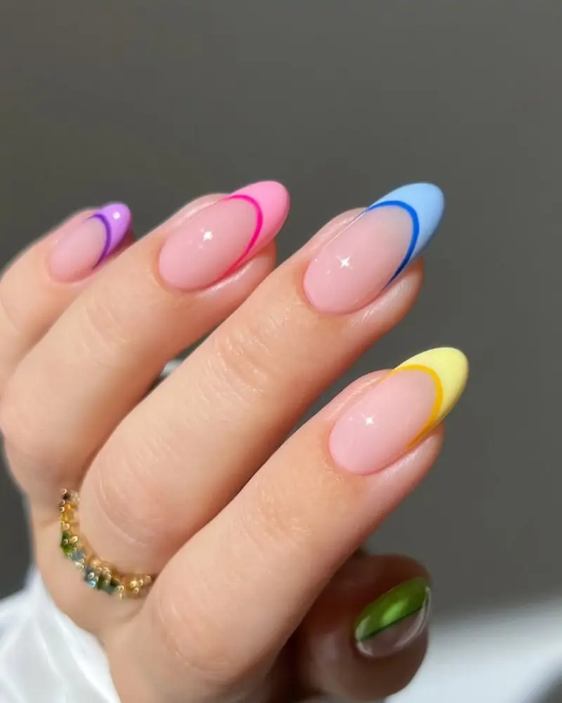 manicura francesa color pastel
