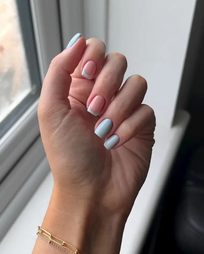 manicura francesa color pastel
