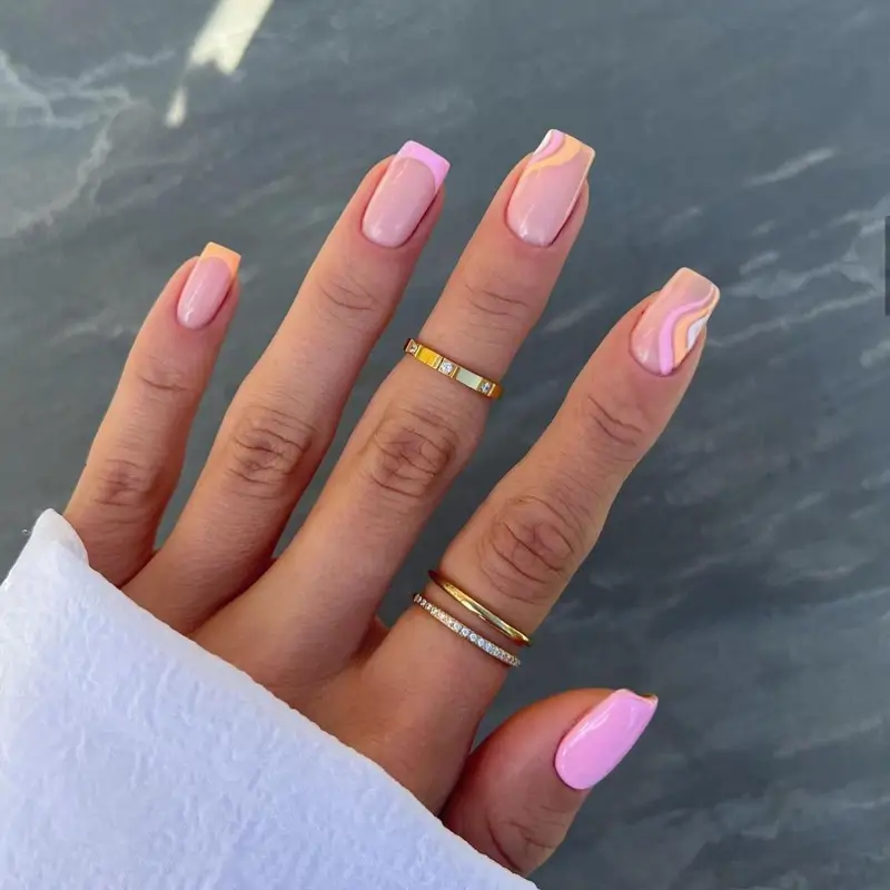 manicura francesa color pastel