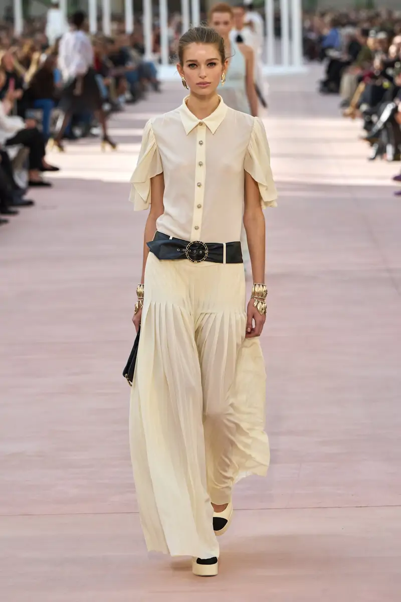 Vestido camisero de Chanel
