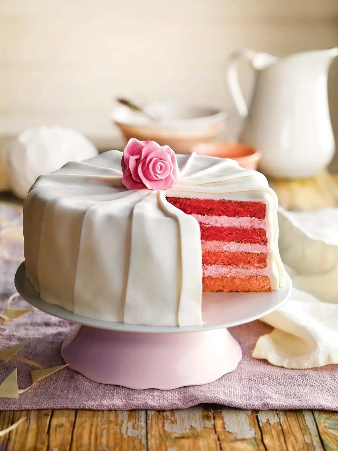 recetas de tartas de cumpleaños tarta con crema y fondant