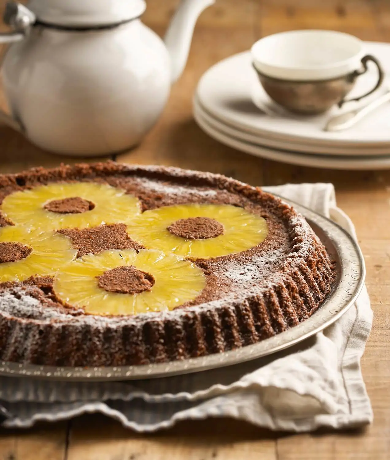 Tarta de chocolate y piña